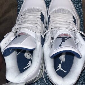Jordan retro 4 midnight navy
